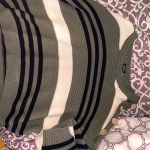 medium rue21 long sleeve